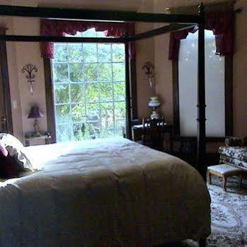 The Old Coe House 호텔 버크스빌 외부 사진